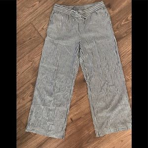 Women’s Wide Legged “Linen” Pants